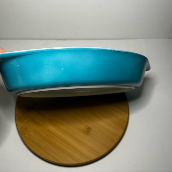Vintage Pyrex Teal/Turquoise Blue Oval Casserole Dish 1 1/2 quart - Picture 9 of 16